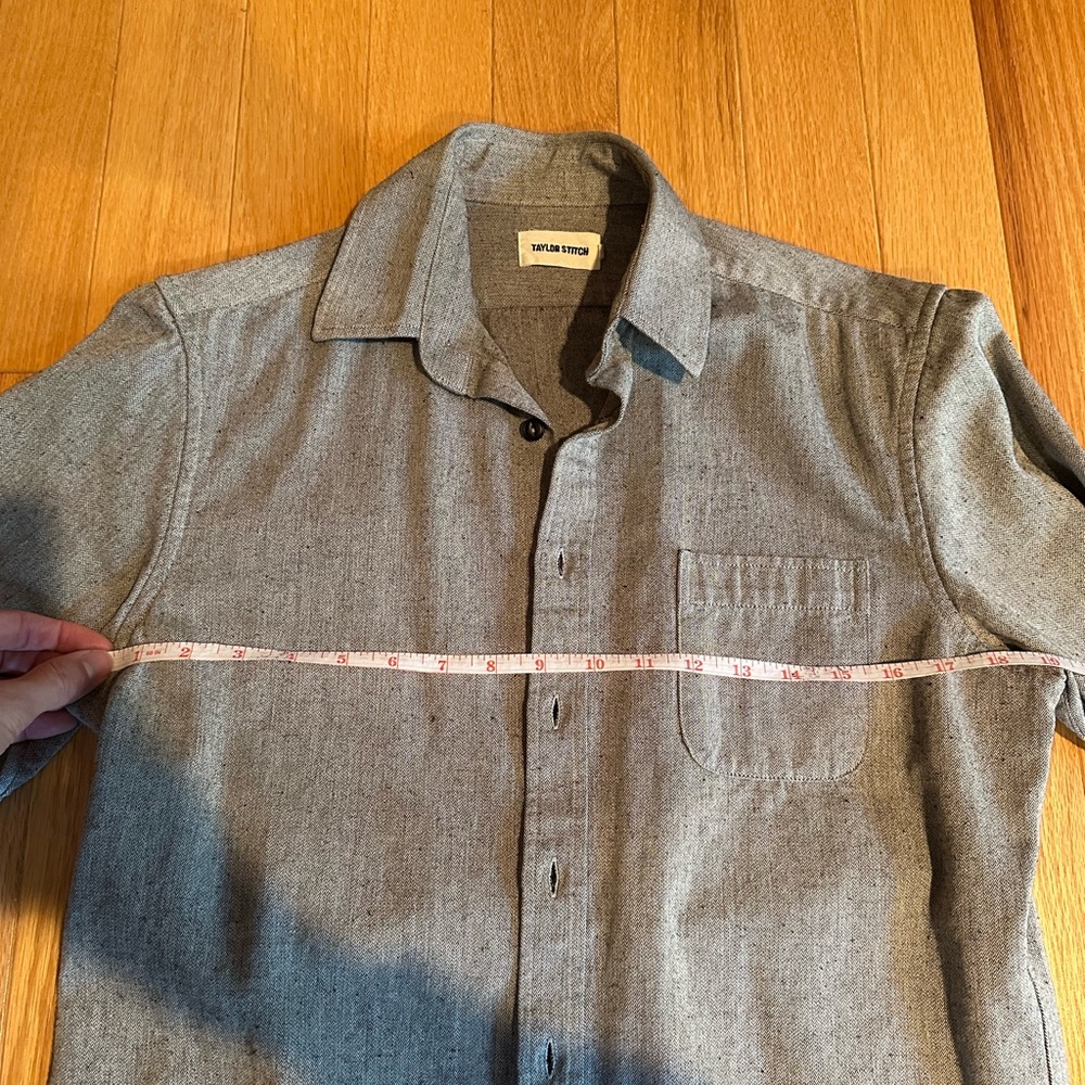 Taylor Stitch Gray “The Jack” Button Down - Picture 3 of 4